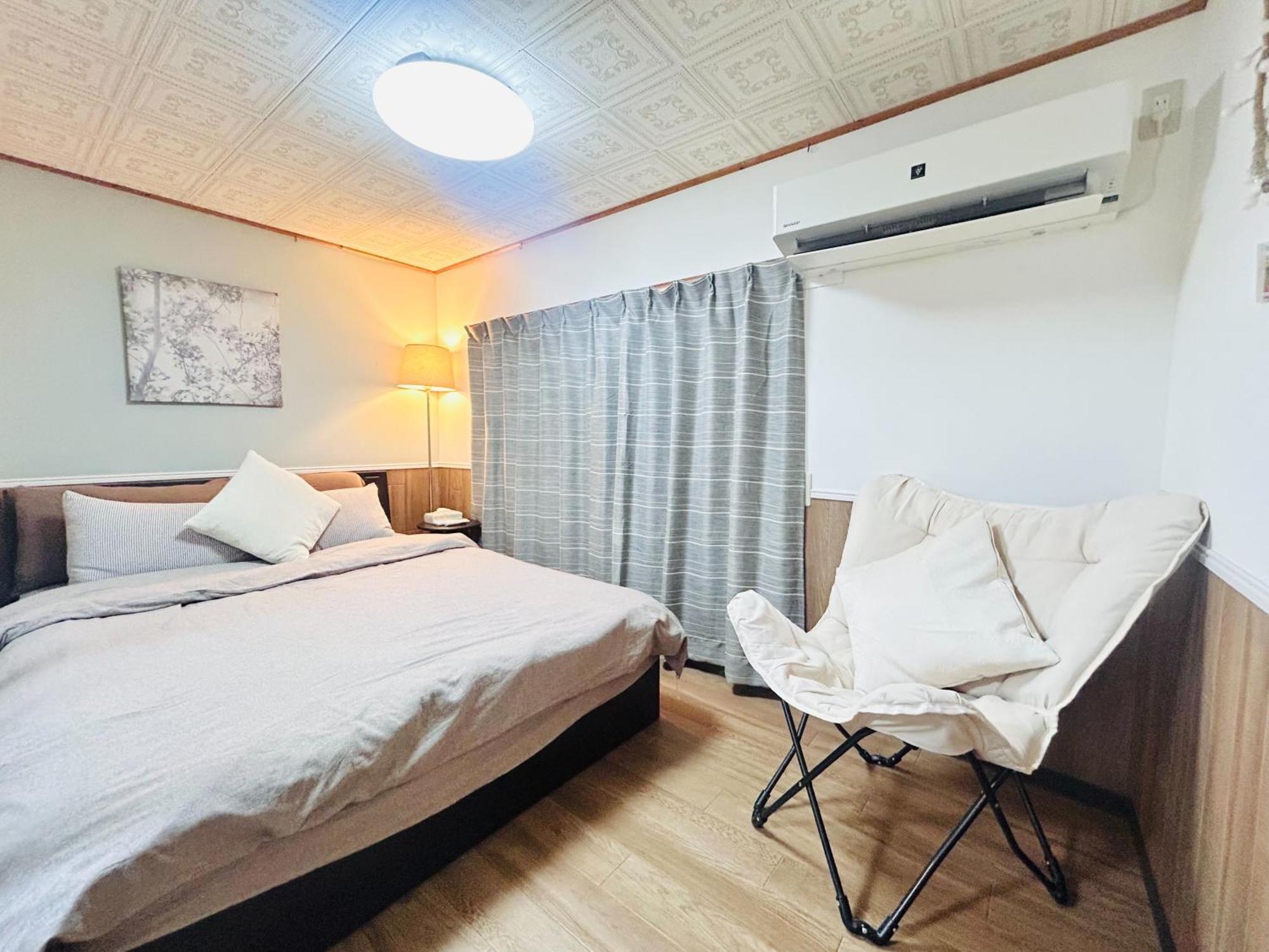 Вілла 天下茶屋駅5分、専用庭付き平屋—Kik Iハウス Осака Екстер'єр фото